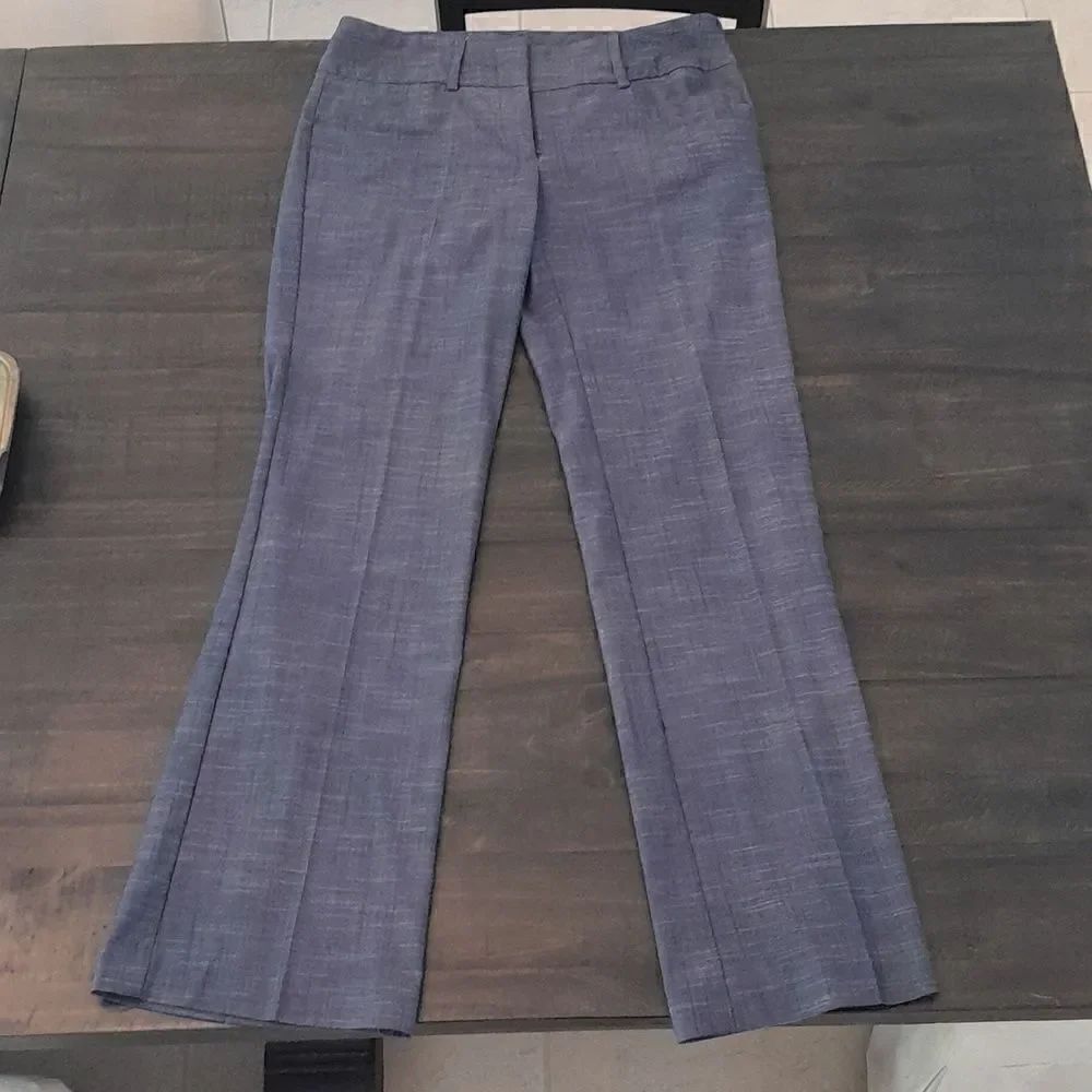 7th Avenue women's dress pants in blue with pockets size 2 great condition